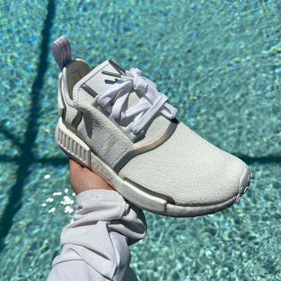 WOMEN'S Adidas Originals NMD R1 White Iridescent FV1797 - Picture 10 of 10